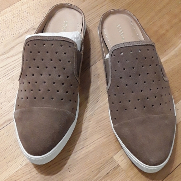 BN in box suede  mules - Picture 1 of 4